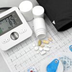 7 Critical Warning Signs: Can High Blood Pressure Cause Flashing Lights in Eyes?